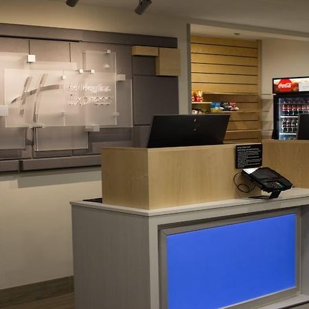 Holiday Inn Express Winfield - Teays Valley Hurricane Εξωτερικό φωτογραφία