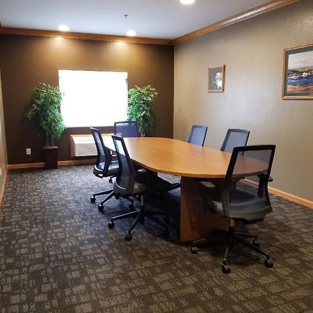 Holiday Inn Express Winfield - Teays Valley Hurricane Εξωτερικό φωτογραφία