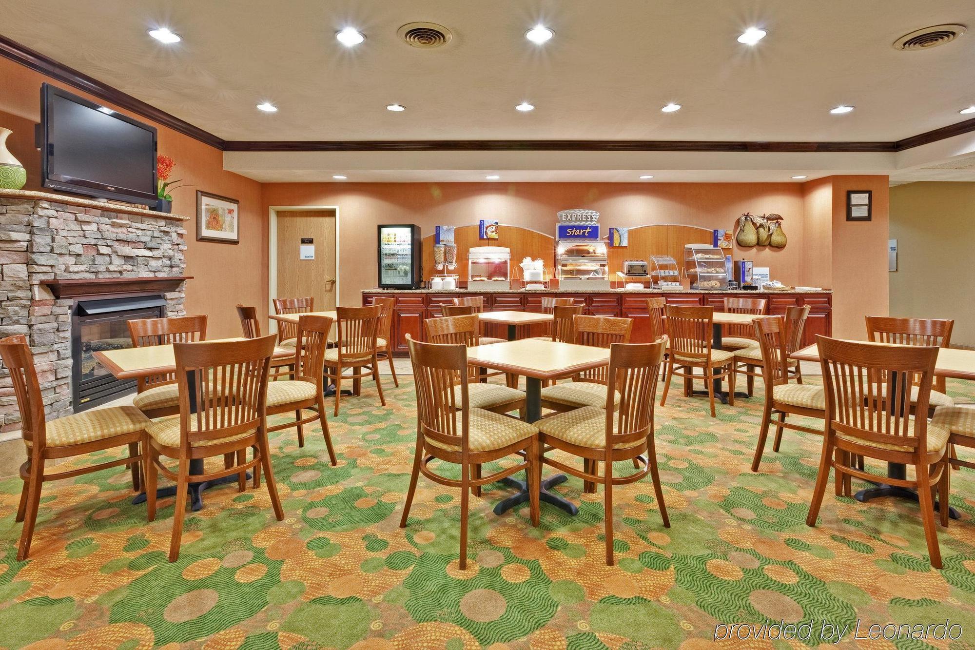 Holiday Inn Express Winfield - Teays Valley Hurricane Εξωτερικό φωτογραφία
