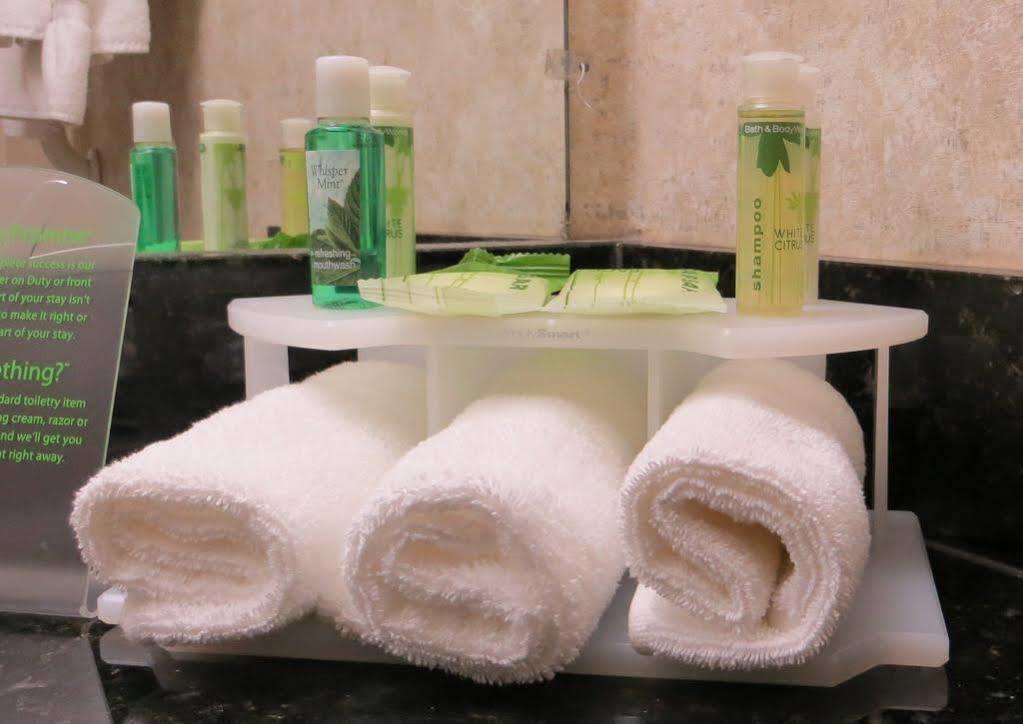Holiday Inn Express Winfield - Teays Valley Hurricane Εξωτερικό φωτογραφία
