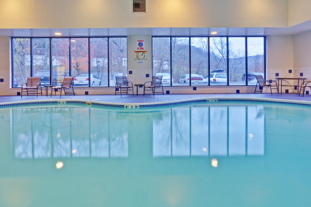 Holiday Inn Express Winfield - Teays Valley Hurricane Ανέσεις φωτογραφία