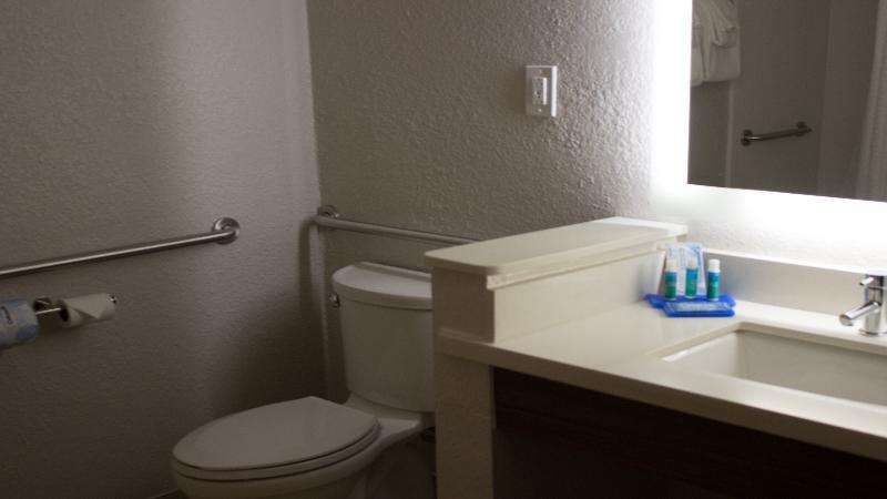 Holiday Inn Express Winfield - Teays Valley Hurricane Εξωτερικό φωτογραφία