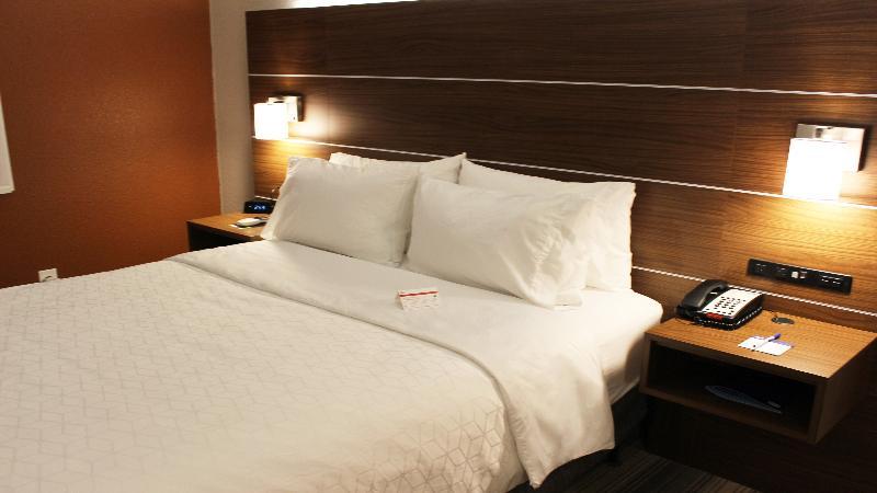 Holiday Inn Express Winfield - Teays Valley Hurricane Εξωτερικό φωτογραφία