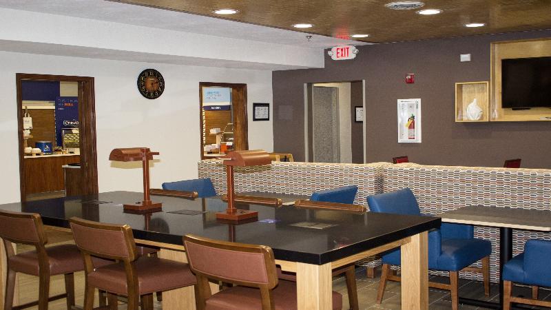 Holiday Inn Express Winfield - Teays Valley Hurricane Εξωτερικό φωτογραφία